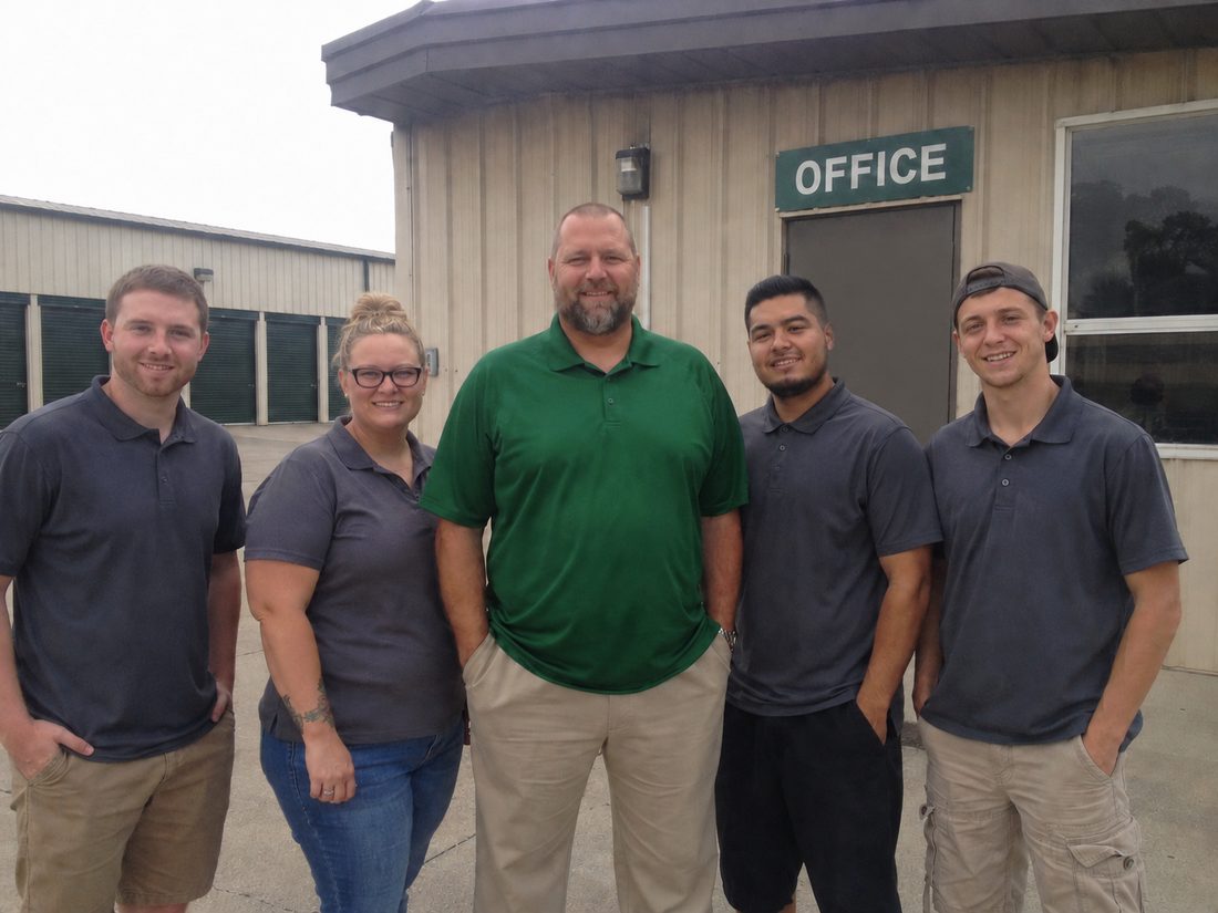 Pest control professionals in Lansing, MI